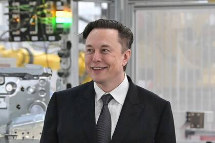 El CEO de Tesla, Elon Musk, asiste a la inauguración de la fábrica de Tesla Berlin Brandenburg en Gruenheide, Alemania, el 22 de marzo de 2022