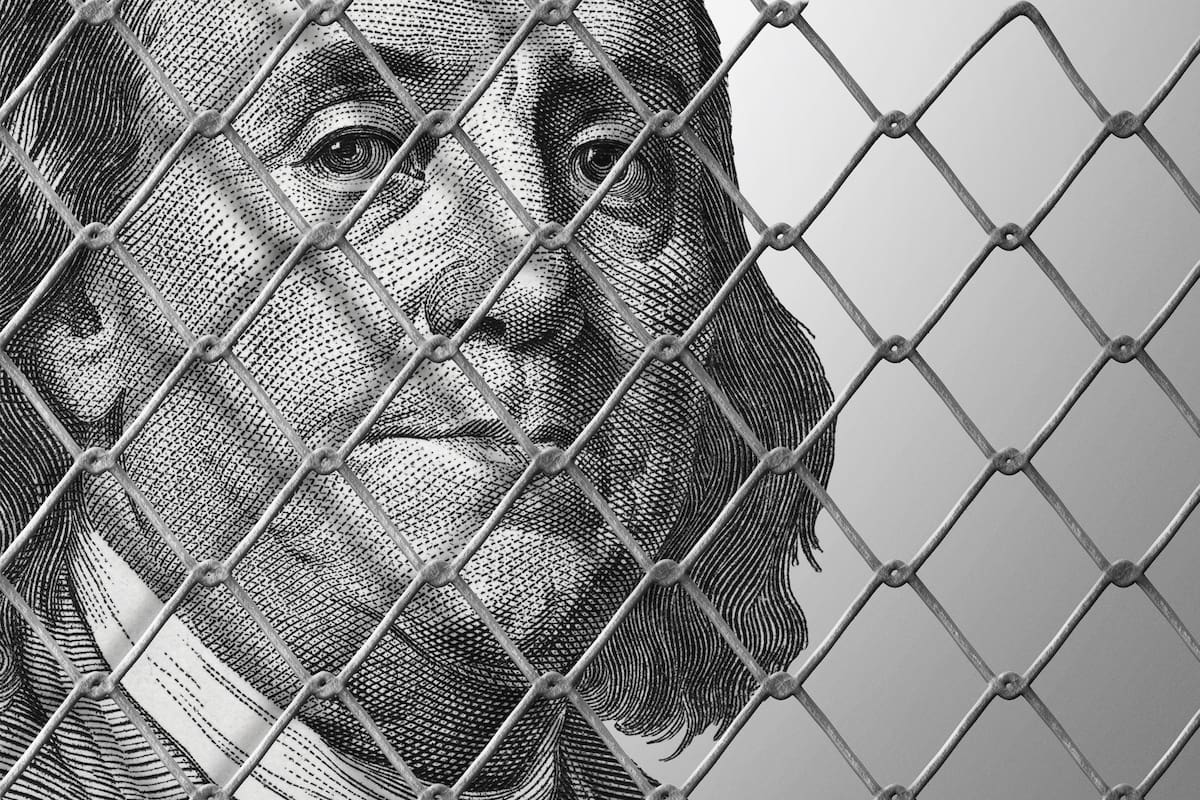 Corrente da Felicidade em estoque completo