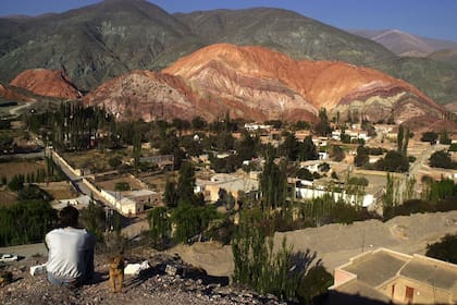 El Cerro de los Siete Colores, una de las maravillas naturales del NOA