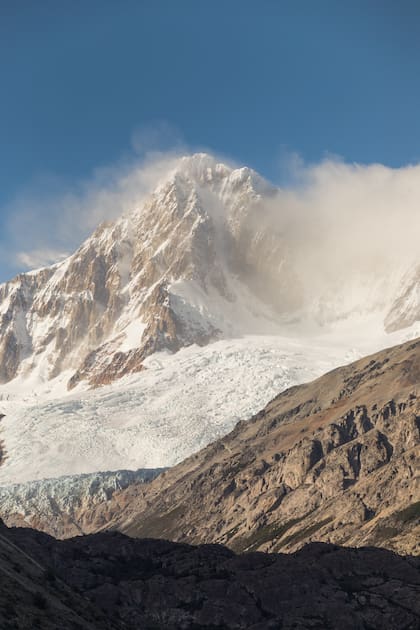 El cerro San Lorenzo, desde la ruta.