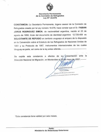 El certificado como solicitante de refugio de Pepín Rodríguez Simón en Uruguay