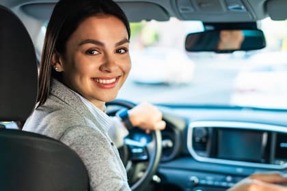 El certificado de excención de impuesto es específico por auto y estacionamiento