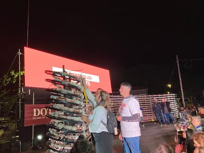 “El Chacinar es mucho más que superar un récord; es la fiesta donde mostramos a toda la Argentina y el mundo el valor cultural del Salame de Tandil, la cadena productiva, la calidad de nuestros productos identitarios y una tradición de más de 100 años”, expresó Pablo Cagnoli, miembro fundador del Consejo de la Denominación de Origen