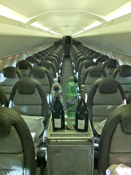 El champagne era habitual a bordo del Concorde. Crédito: Pinterest