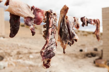 El charqui es un método ancestral para conservar la carne que todavía usan en la zona.