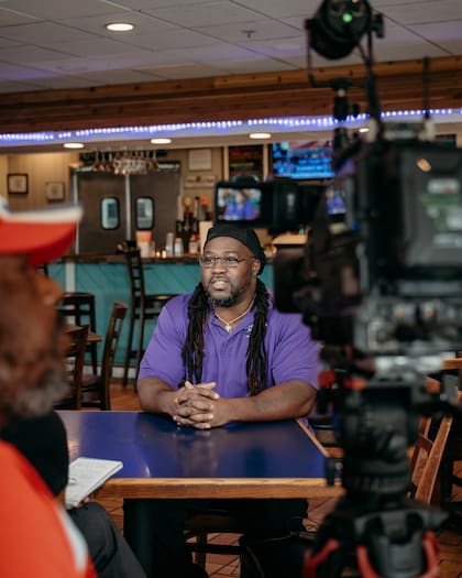 El chef Donell Stallworth le salvó la vida cuando fue a su casa a ver si estaba bien