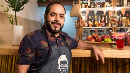 El chef Javier León es uno de los personajes más reconocidos de la colectividad