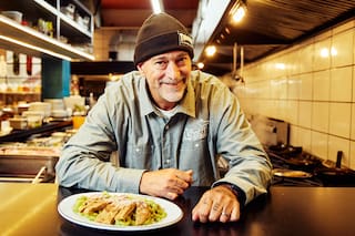 El outsider que se convirtió en un cocinero de culto y enfrenta al fine dining con el “menú de la felicidad”