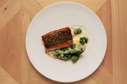 El chef sólo trabaja con la pesca que el mar prodiga a diario