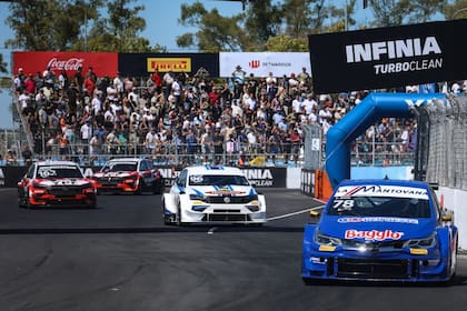 El Chevrolet de Riva va primero, lo siguieron Cristian Ponce de León y Emiliano Stang