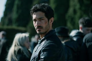 La miniserie con el Chino Darín y un protagonista de La casa de papel que es furor en Netflix