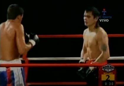 El Chino Maidana y un momento de confusión en la pelea ante León, el 7 de mayo de 2005