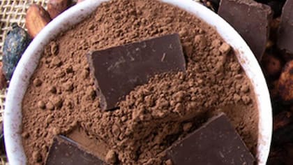 El chocolate amargo contiene muchos antioxidantes y es altamente beneficioso