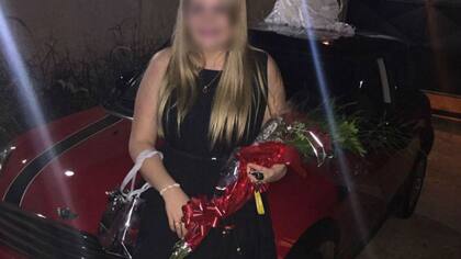 El choque entre el auto y la moto ocurrió el domingo a la madrugada