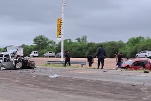 Cinco muertos y tres heridos graves en un brutal choque frontal en la Ruta 9