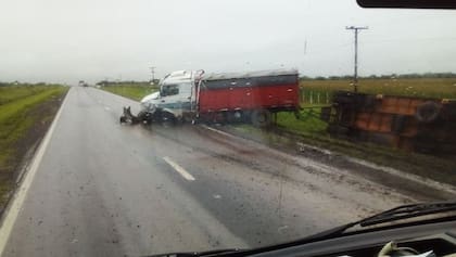 El choque ocurrió en las primeras horas del lunes