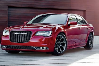 El Chrysler 300 Luxury Sedan supera ampliamente los 200km/h