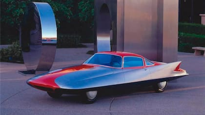 El Chrysler Ghia Streamline proponía la turbina como fuente de propulsión, al estilo de un avión a reacción