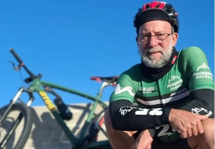 El ciclista Alejandro Carcano, un modelo de resiliencia, una inspiración para otros.
