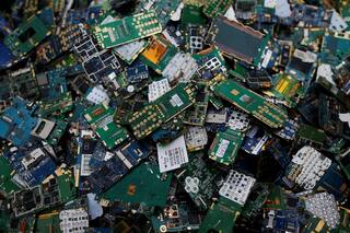 ¿Qué impacto ambiental tiene fabricar un celular?