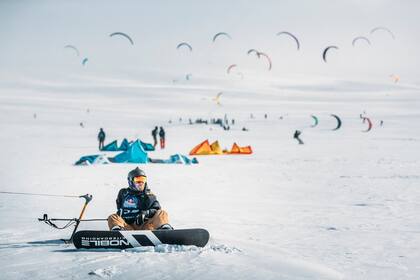 El cielo de ese imponente y bello territorio salvaje se llenó una vez más de cientos de kites, con participantes de 30 países que enfrentaron las duras cinco vueltas del circuito 