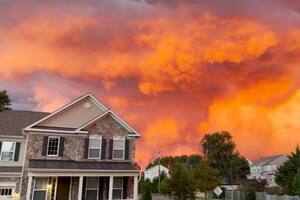 El extraño fenómeno que tiñó de rojo el cielo en EE.UU.