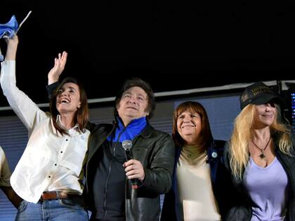 El cierre de campaña de Javier Milei en la ciudad de Córdoba, al que se sumó Patricia Bullrich