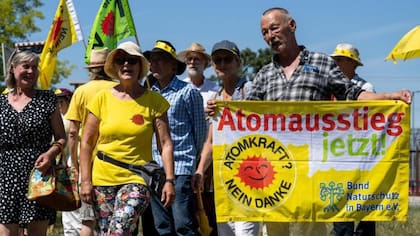 El cierre de la centrales nucleares y el fin de la energía barata se debió a razones políticas, no económicas.