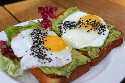 El clásico Avocado Toast americano