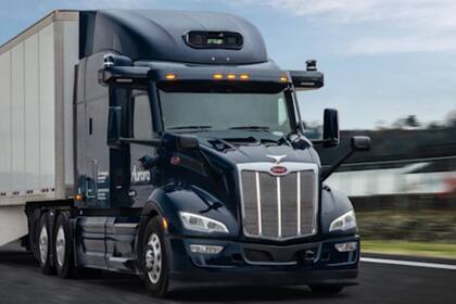 El "Clean Truck Partnership", acuerdo firmado en 2023 entre la CARB y nueve fabricantes, buscaba armonizar normas estatales y federales, pero hoy es tachado de "coercitivo" por las empresas demandantes