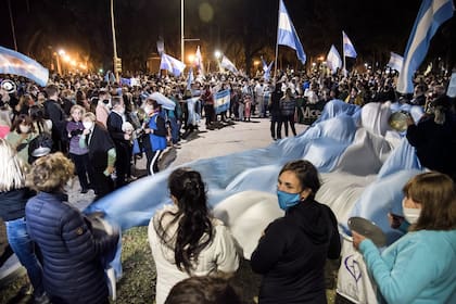 La intervención desató fuertes protestas en la localidad santafecina de Avellaneda