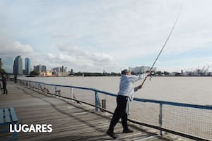 El desconocido muelle en plena city porteña que ingresa 1.200 metros en el Río de la Plata