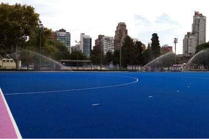 La cancha sintética de hockey del Club Ciudad de Buenos Aires