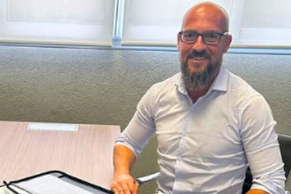 “El Club de Gimnasia y Esgrima de La Plata informa que Orfila dejó de ser el entrenador del plantel profesional. Desde mañana, Fernando Zarinatto asumirá la conducción técnica del equipo", informó la entidad platense