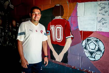 "El club está en un momento de cambio y noto que la mirada de la gente hoy es positiva. Percibo que hay una predisposición a tener paciencia", cuenta Stillitano