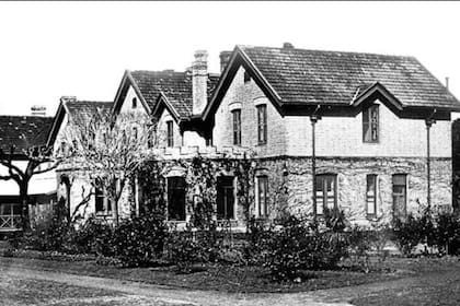 El Club House del Hurlingham Club tuvo dos etapas de construcción