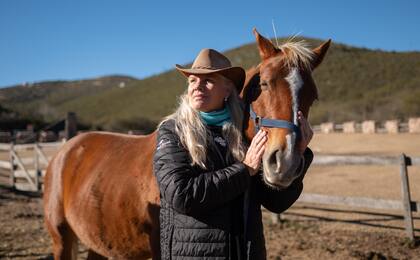 El coaching con caballos es una técnica útil para trabajar con poblaciones vulnerables.