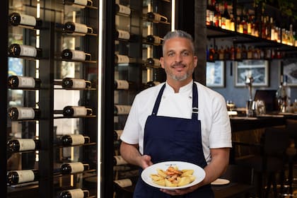 El cocinero Pablo Greco intenta recrear la cocina de los genoveses que llegaron al barrio de La Boca.