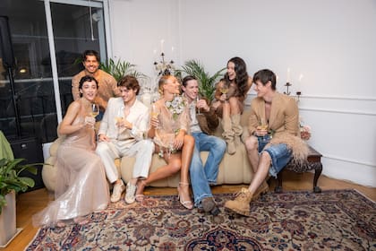 El cóctel fue el puntapié inicial a una serie de celebraciones que el diseñador planea por sus 25 años con la moda