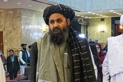 El cofundador del talibán y pragmático, mulá Abdul Ghani Baradar, encargado de liderar las negociaciones con Estados Unidos (AP Foto/Alexander Zemlianichenko)