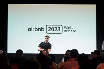 El cofundador y CEO de Airbnb Brian Chesky en un evento en Nueva York el 7 de noviembre de 2023.. (Carla Torres/AP Images for Airbnb)