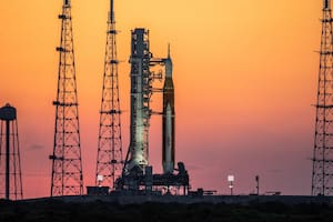 El lanzamiento del cohete más poderoso jamás construido marca una nueva era en la carrera espacial