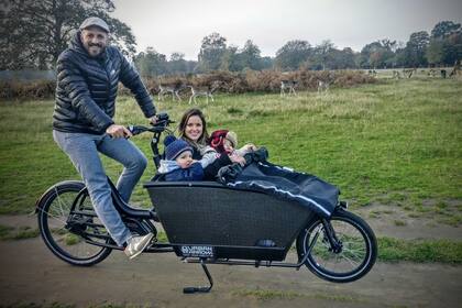 Otra joya en su colección es la Urban Arrow Family Bike (Foto 4), con motor Bosch Performance