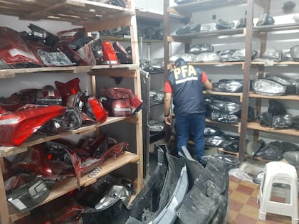 El comercio ilegal de autopartes, uno de los ejes del robo de vehículos