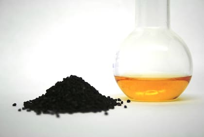 El comino negro ofrece aproximadamente 0,4 gramos de Omega 3 por cada 10 gramos de semillas