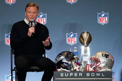 El comisionado de la NFL, Roger Goodell, defendió la participación de Bad Bunny en el show de medio tiempo