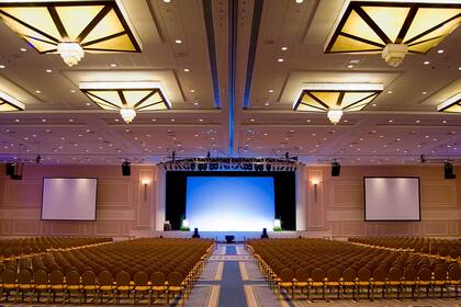 El complejo cuenta con 94 salas de eventos y 101 salas de reuniones