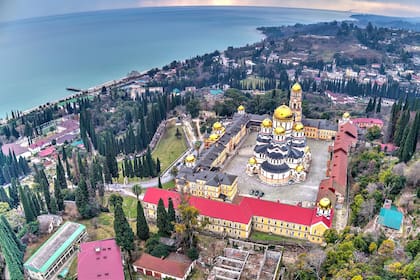 El complejo principal del monasterio de Abjasia