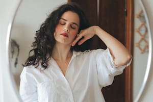 Cuál es la vitamina que mantiene la salud de la piel y evita la caída del cabello