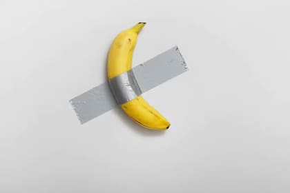 El comprador de "Comediante", Justin Sun, anticipó que se comerá la banana